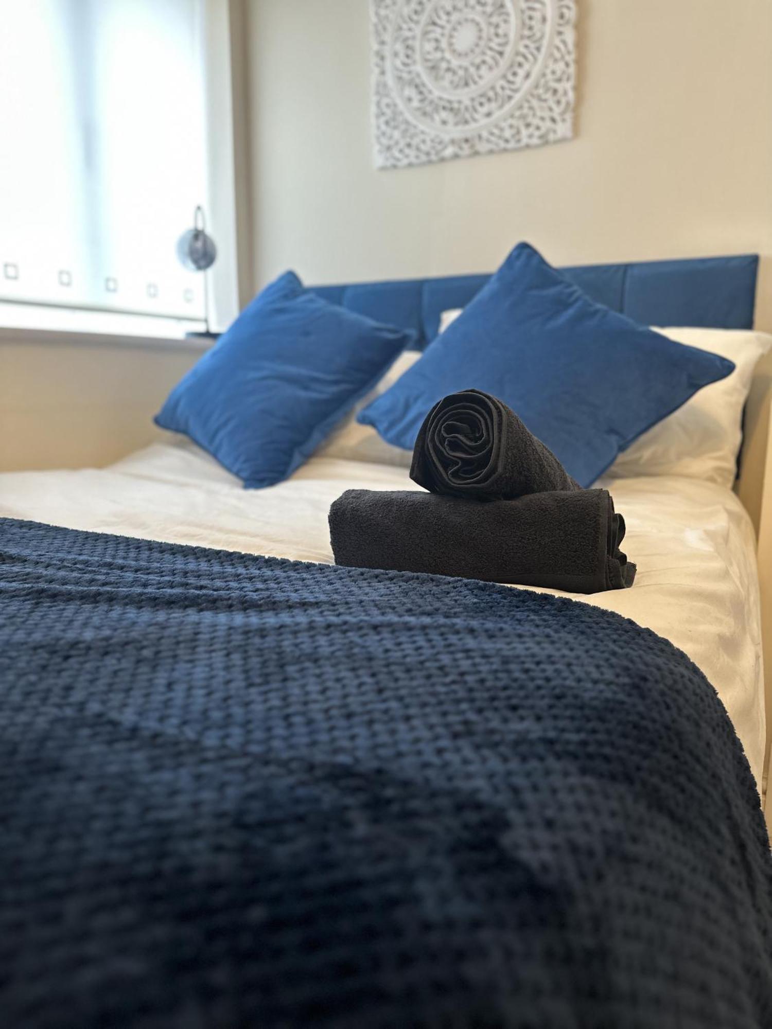 2 Bdr City Centre Apartment With Parking Кардиф Екстериор снимка