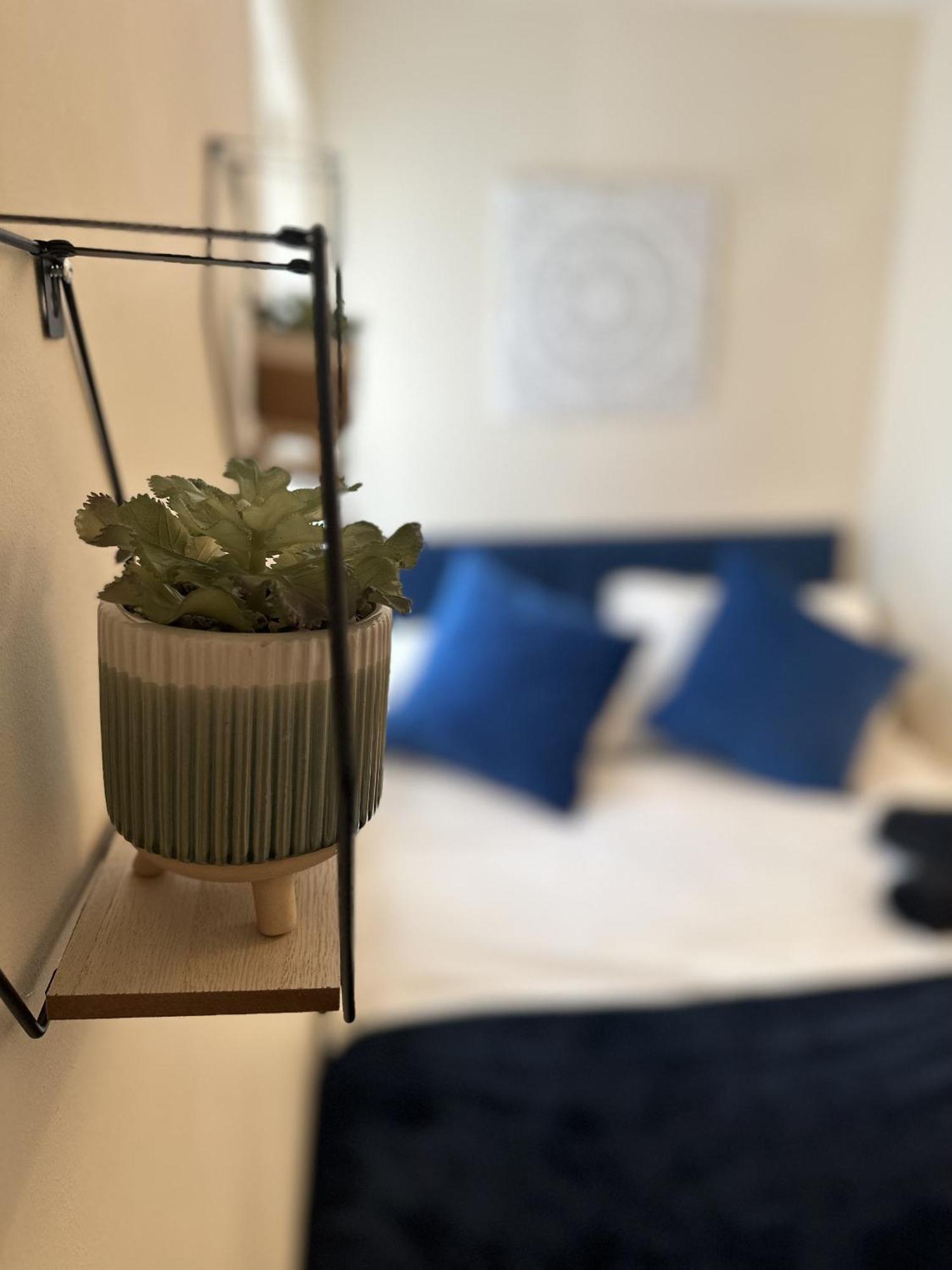 2 Bdr City Centre Apartment With Parking Кардиф Екстериор снимка